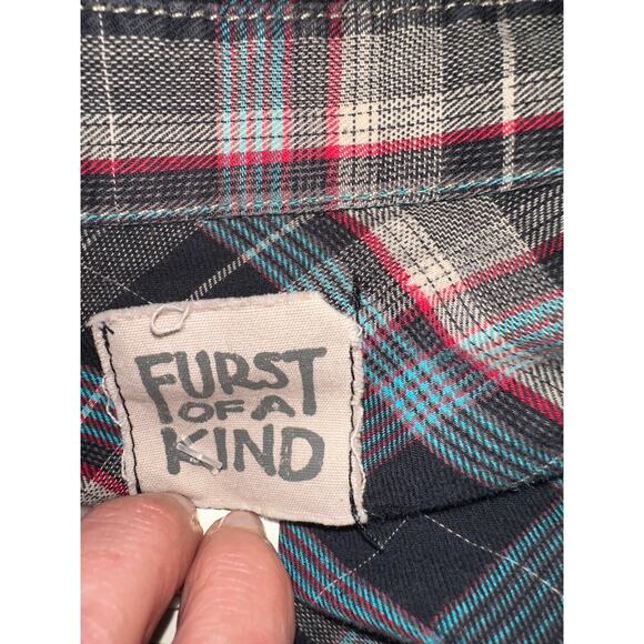 NWOT FURST OF A KIND VINTAGE PLAID CROP SHIRT FLORAL SLEEVES OSFA PATCHWORK - Picture 6 of 6